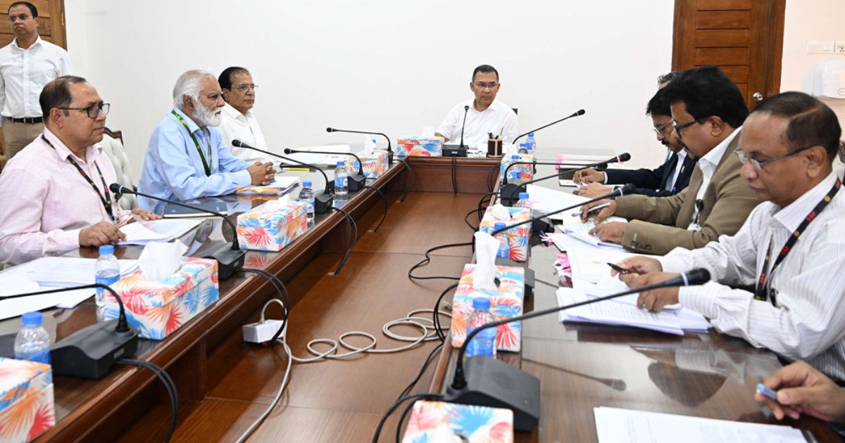 ভূমিকম্প মোকাবিলায় সরকারের বড় পদক্ষেপ: ১ লাখ স্বেচ্ছাসেবক প্রস্তুতের নির্দেশ প্রধানমন্ত্রীর