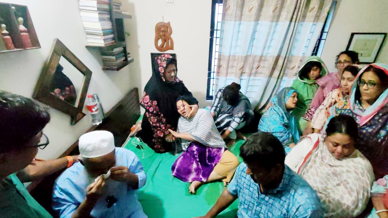 ‘আমার তো একটাই ছেলে, ওকে ছাড়া জীবন পার করব কীভাবে
