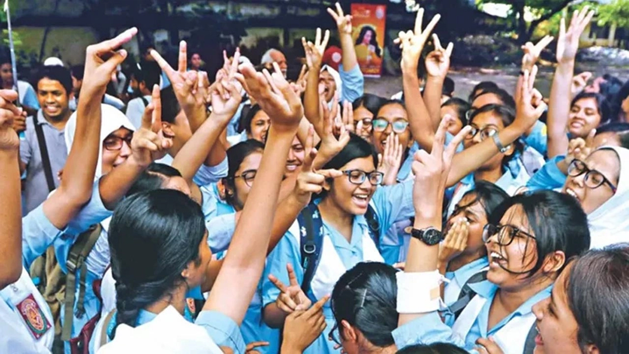 এইচএসসির ফল প্রকাশের তারিখ পরিবর্তন
