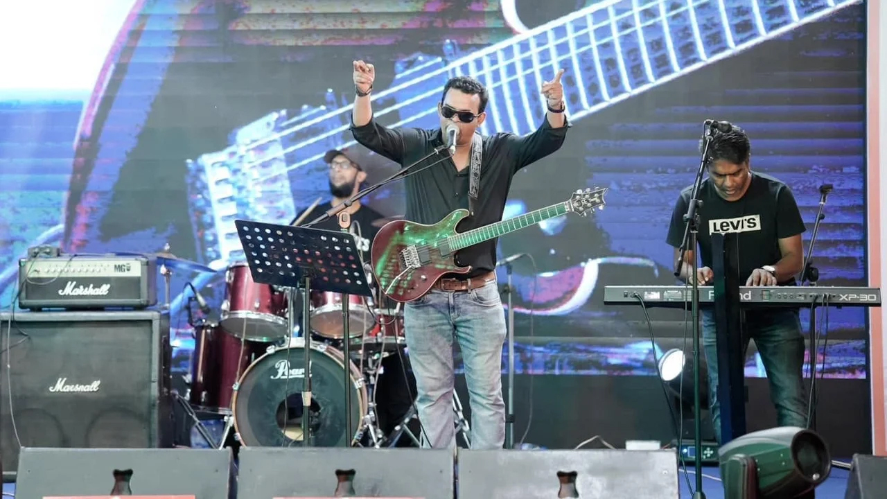 ডেঙ্গু-চিকুনগুনিয়ায় আক্রান্ত হয়ে গিটারিস্ট রাসেল খানের মৃত্যু