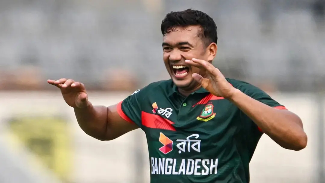 তাসকিনের আগুনে বোলিং, ৭ ওভারে ২৪ রানেই ৩ উইকেট হারাল জিম্বাবুয়ে