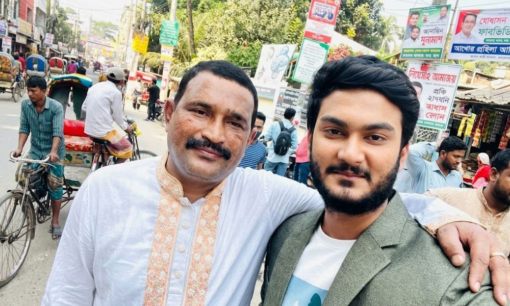 কবর থেকে তোলা হলো চিত্রনায়ক শান্ত খান ও তার বাবা সেলিম খানের মরদেহ